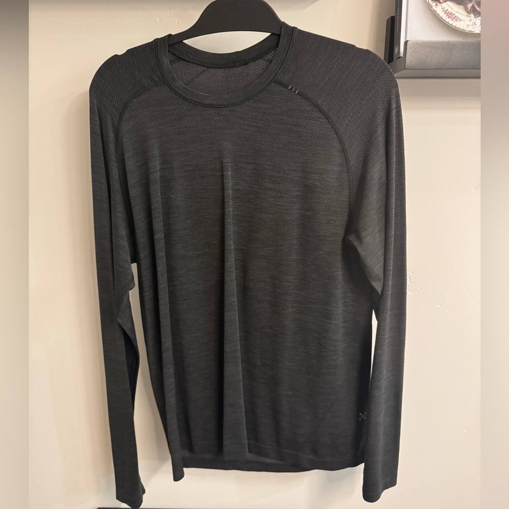 Men's Black Lululemon Metal Vent Tech Long Sleeve